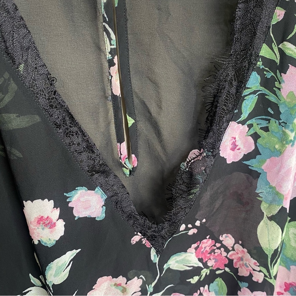 Socialite Women’s Sheer Floral Balloon Sleeve Bodysuit Size Medium - Picture 10 of 16